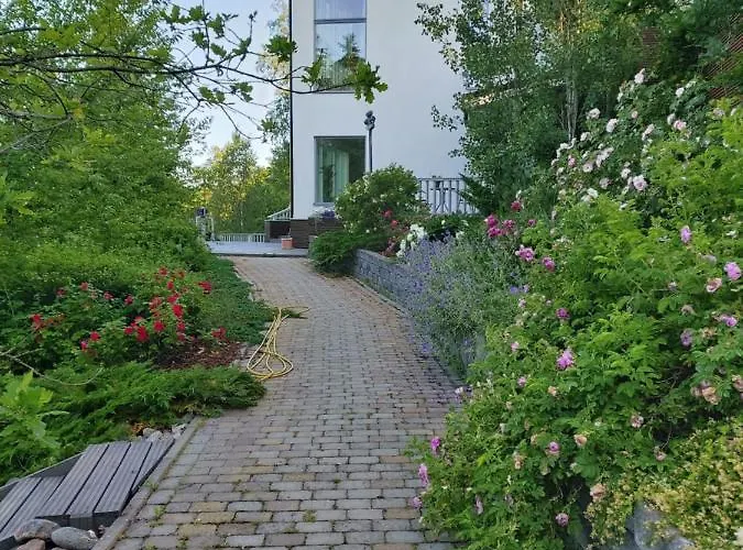 Guesthouset Seaview & 4*