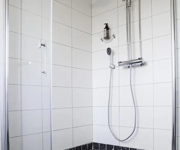 Guesthouset Seaview & 4*