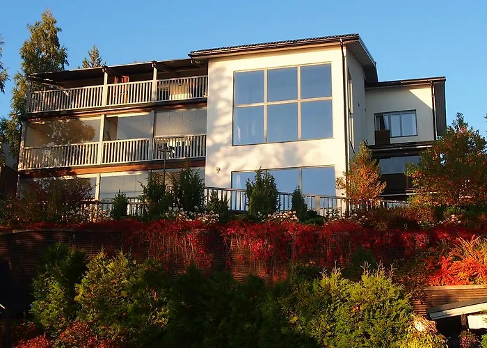 Guesthouset Seaview & 4*