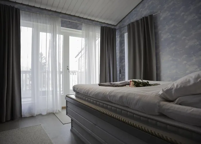 Guesthouset Seaview & 4*